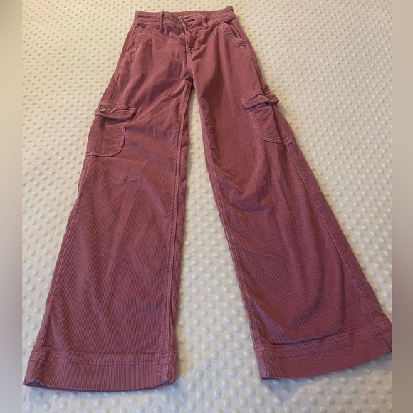 American Eagle - Picture 1 of 4